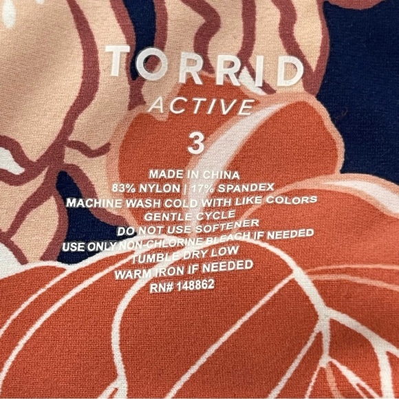 Torrid Navy & Peach Floral Performance Core Crop Active Leggings in Size… - Picture 6 of 10